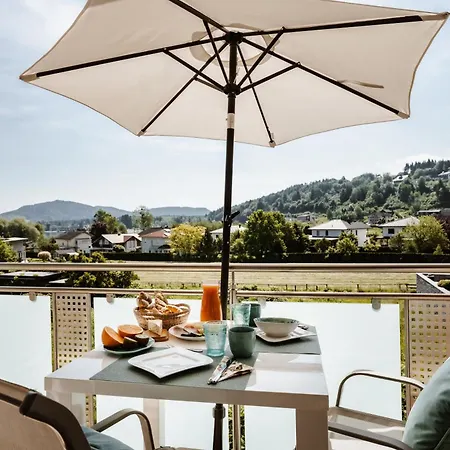 Seeblick Apartment